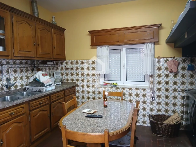 Moradia T3 para Venda em Arcozelo das Maias Foto 10