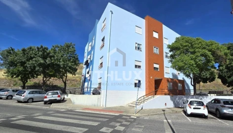 Apartamento T2 para Venda em Carnaxide e Queijas