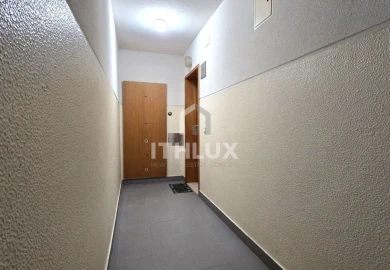 Apartamento T2 para Venda em Carnaxide e Queijas