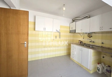 Apartamento T2 para Venda em Carnaxide e Queijas