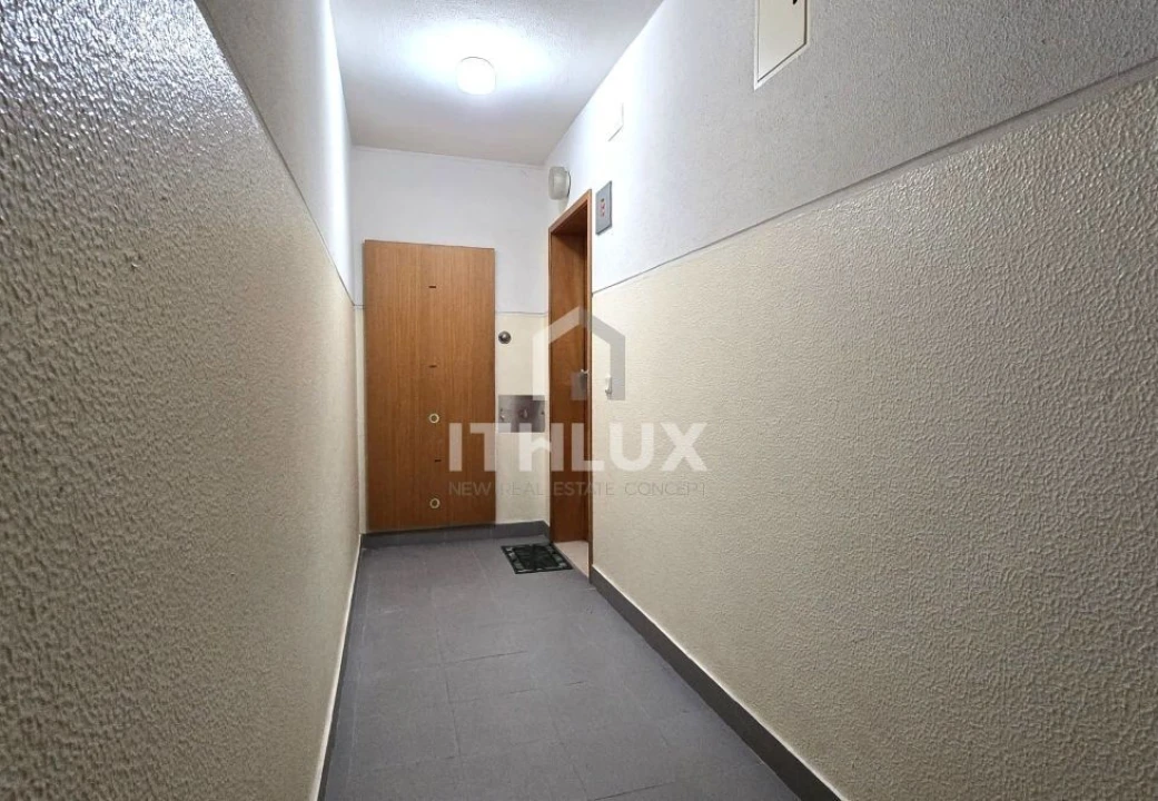 Apartamento T2 para Venda em Carnaxide e Queijas Foto 13