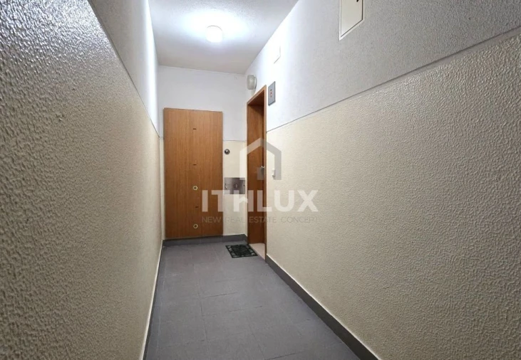 Apartamento T2 para Venda em Carnaxide e Queijas Foto 13