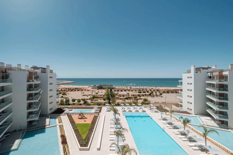 Apartamento T2 para Venda em Quarteira Foto 4
