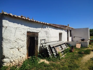 Quinta T4 para Venda em Lagos (São Sebastião e Santa Maria)