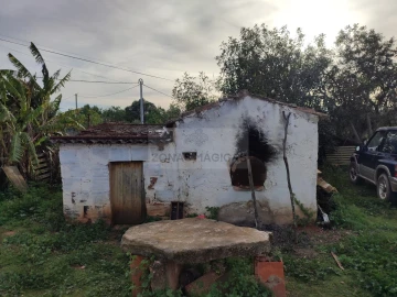 Quinta T4 para Venda em Lagos (São Sebastião e Santa Maria)