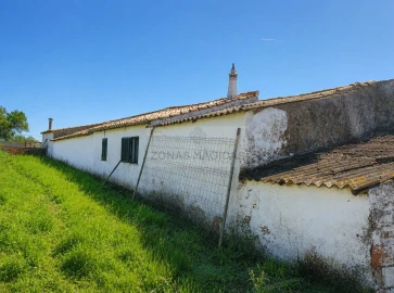 Quinta T4 para Venda em Lagos (São Sebastião e Santa Maria)