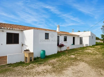 Quinta T4 para Venda em Lagos (São Sebastião e Santa Maria)