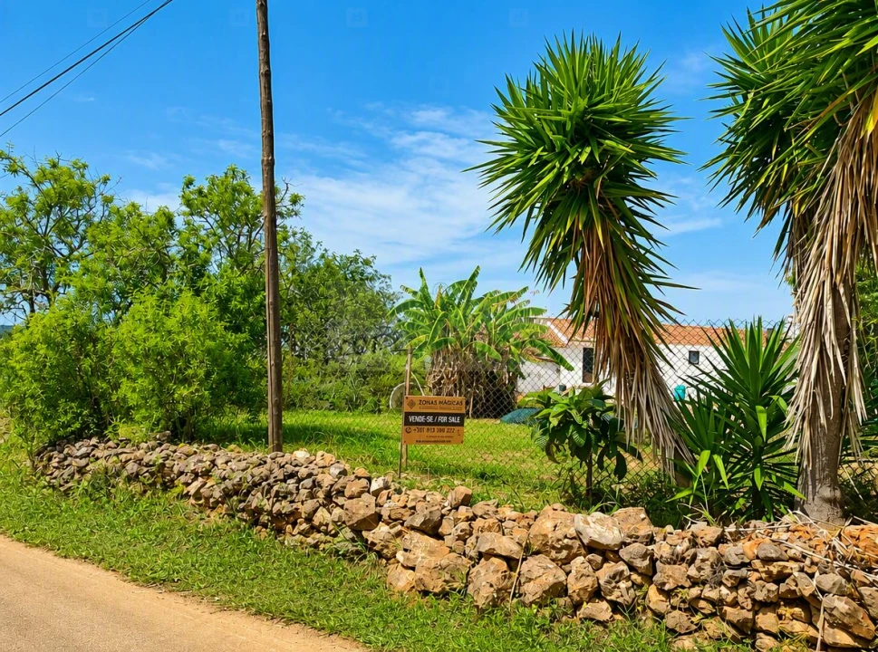 Quinta T4 para Venda em Lagos (São Sebastião e Santa Maria) Foto 1