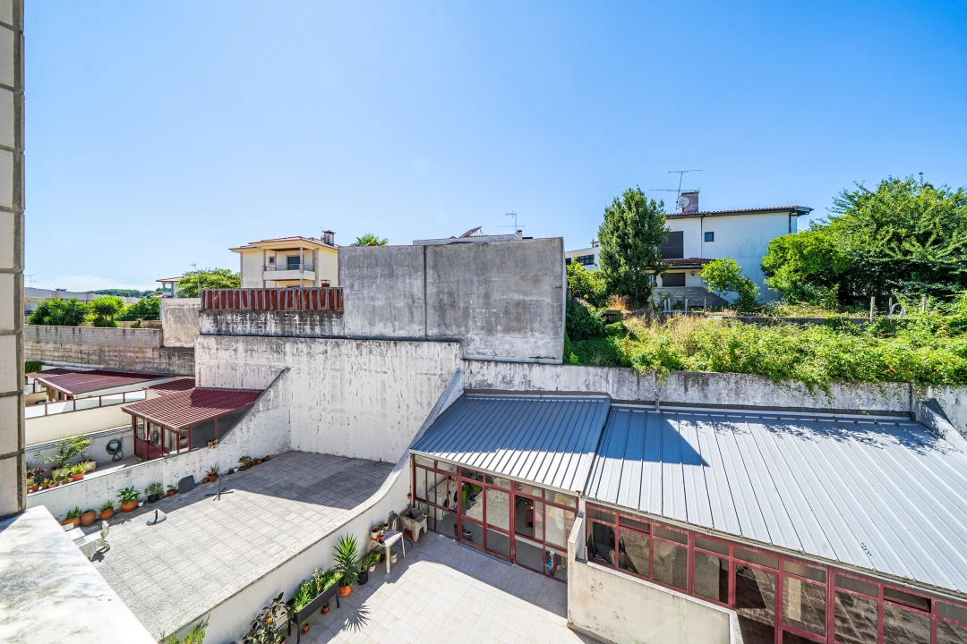 Apartamento T3 para Venda em Gualtar Foto 29