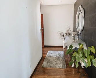 Moradia T4 para Venda em Argoncilhe