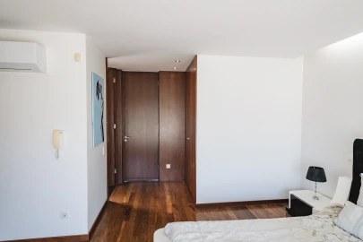 Moradia T4 para Venda em Argoncilhe
