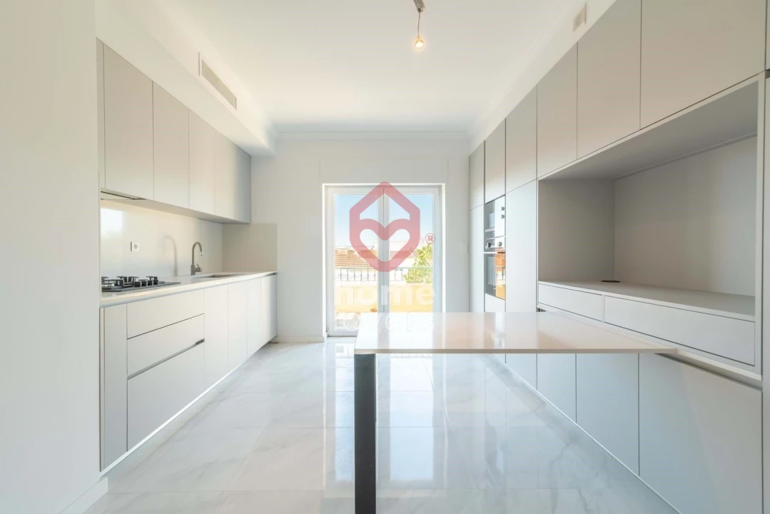 Apartamento T4 para Venda em Cascais e Estoril Foto 8