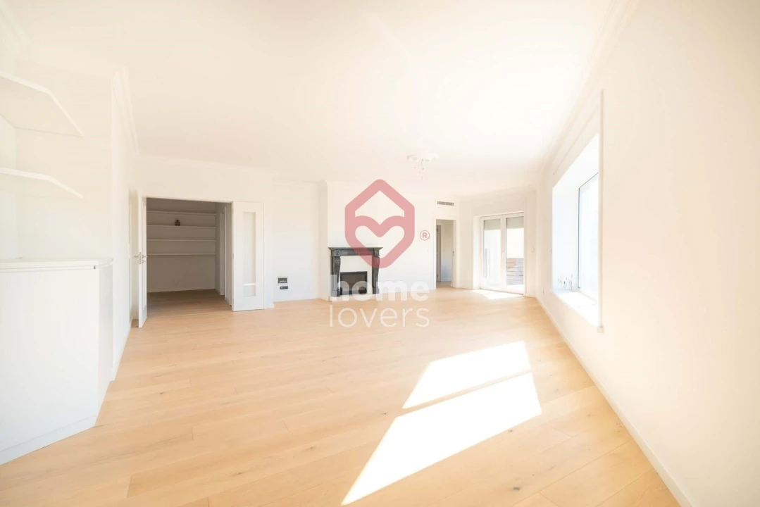 Apartamento T4 para Venda em Cascais e Estoril Foto 3
