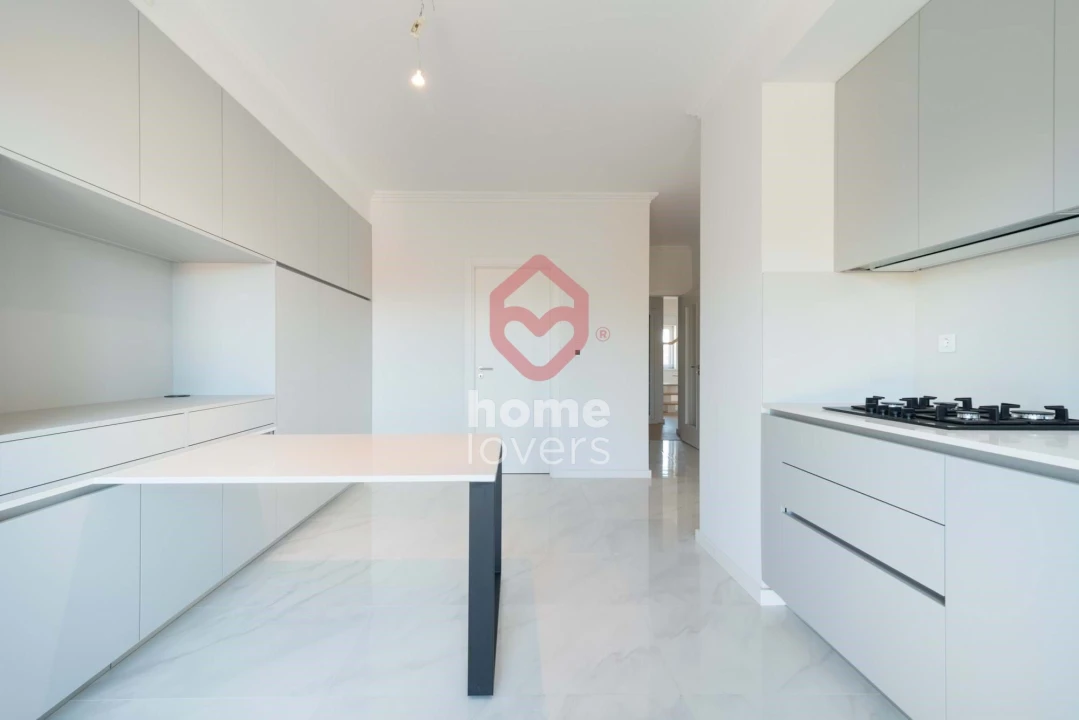 Apartamento T4 para Venda em Cascais e Estoril Foto 12