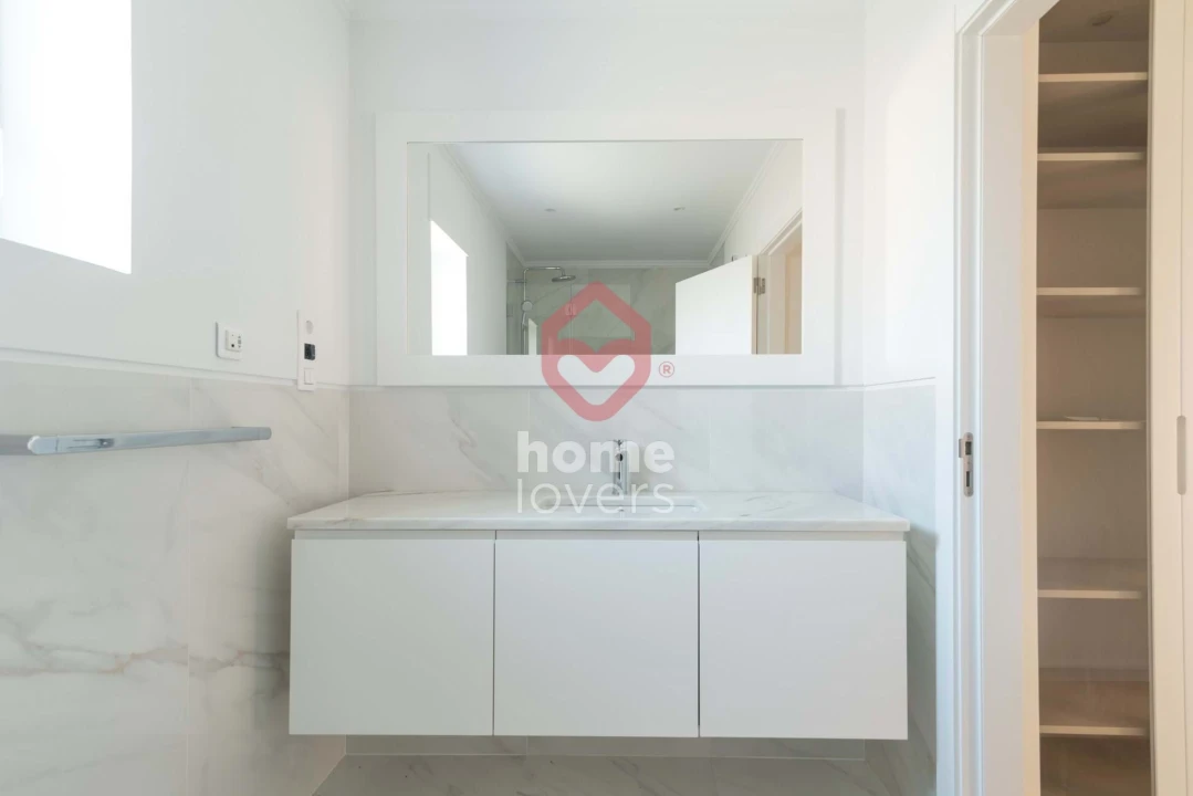 Apartamento T4 para Venda em Cascais e Estoril Foto 25
