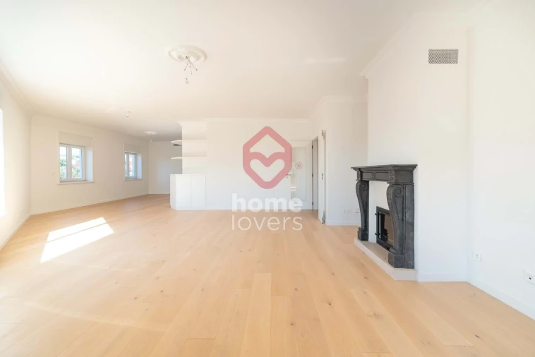 Apartamento T4 para Venda em Cascais e Estoril Foto 4