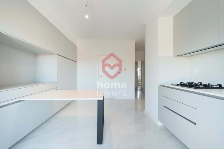 Apartamento T4 para Venda em Cascais e Estoril Foto 12