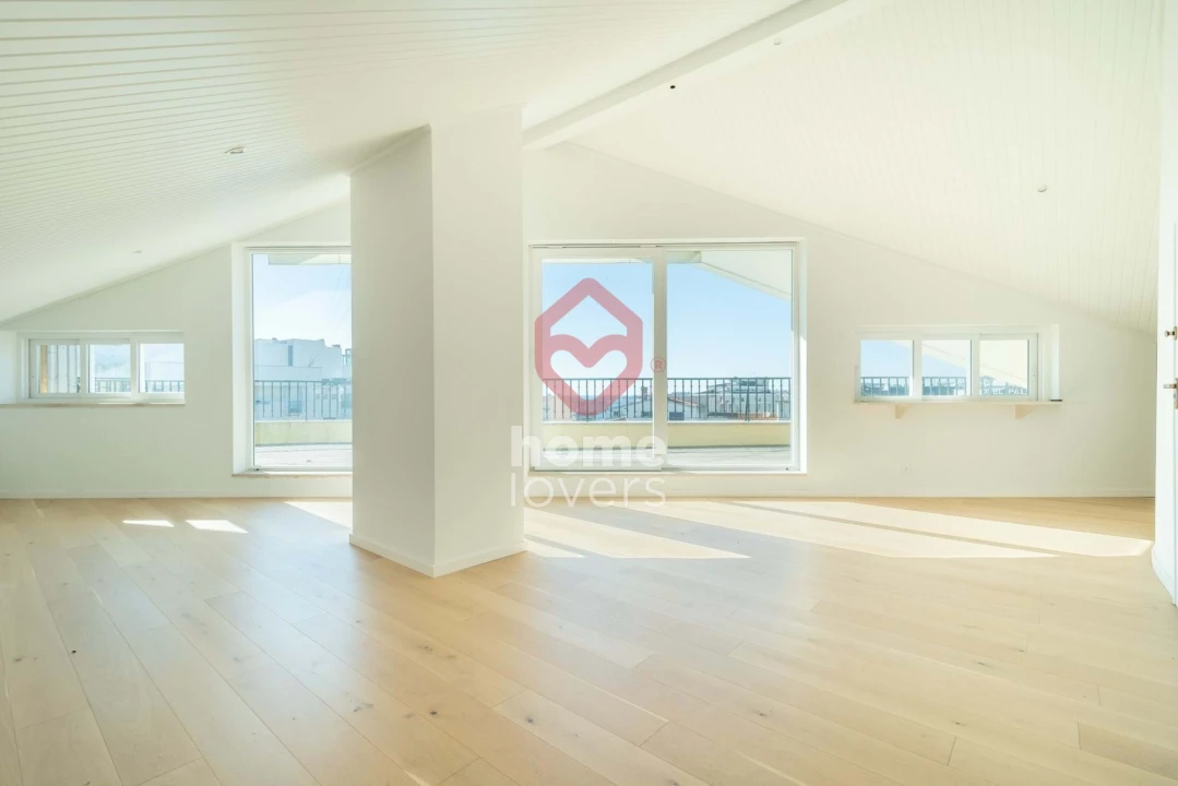 Apartamento T4 para Venda em Cascais e Estoril Foto 36