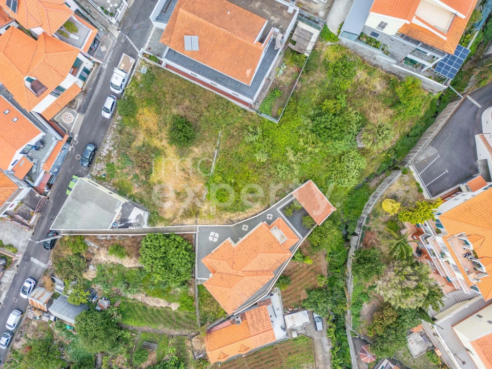 Terreno para Venda em Machico Foto 2