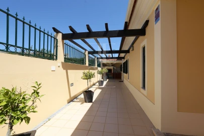 Moradia T4 para Venda em Valado dos Frades