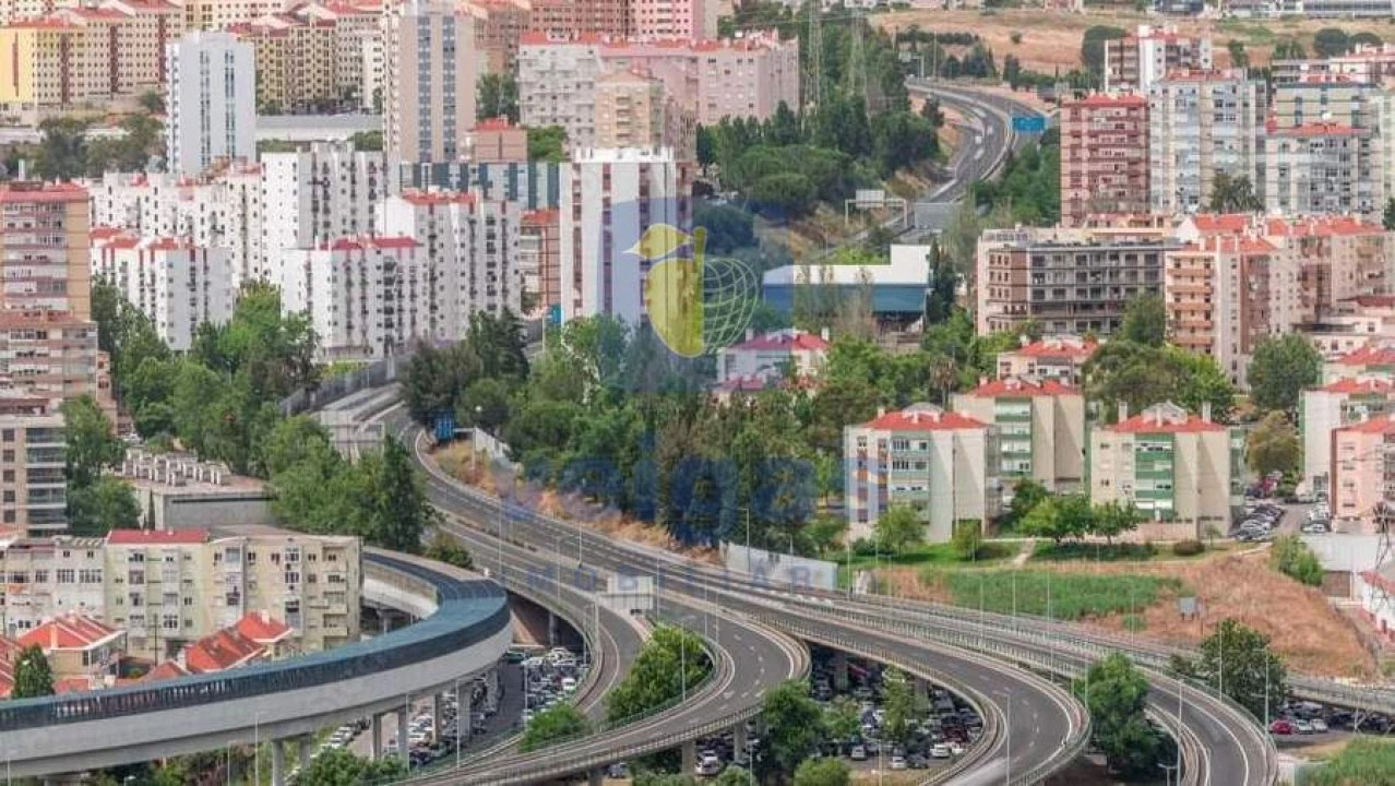 Prédio para Venda em Odivelas Foto 49
