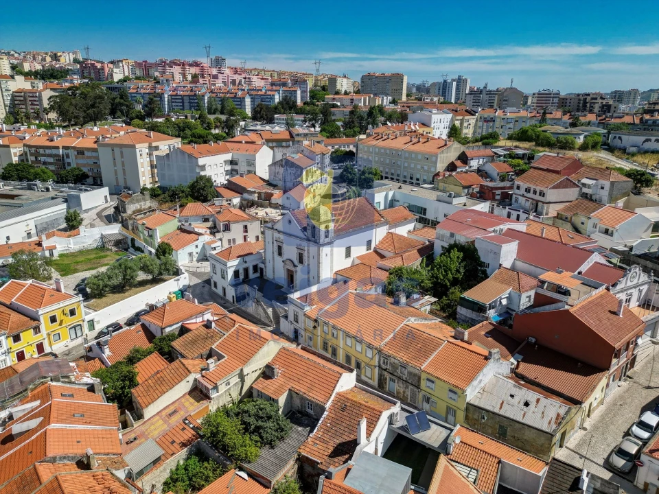 Prédio para Venda em Odivelas Foto 18