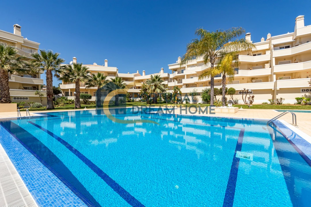 Apartamento T2 para Venda em Albufeira e Olhos de Água Foto 2