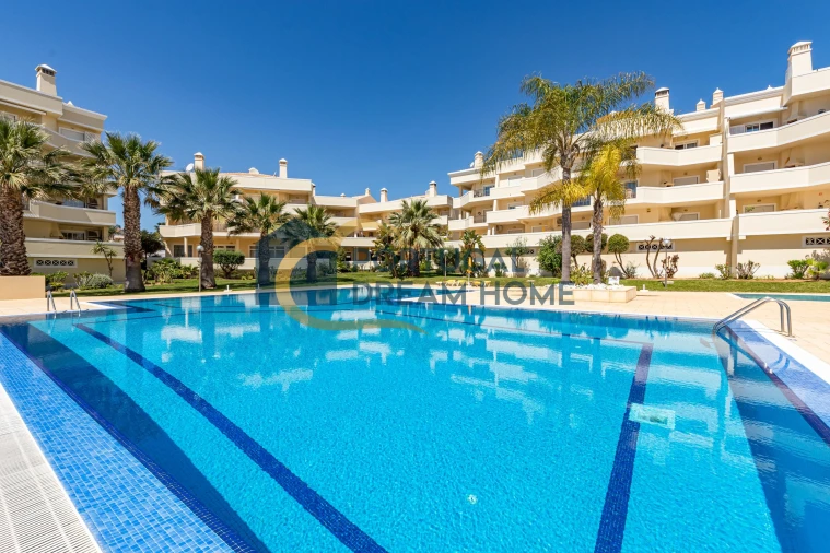 Apartamento T2 para Venda em Albufeira e Olhos de Água Foto 2