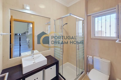 Moradia T3 para Venda em Albufeira e Olhos de Água