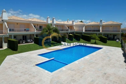 Moradia T3 para Venda em Albufeira e Olhos de Água