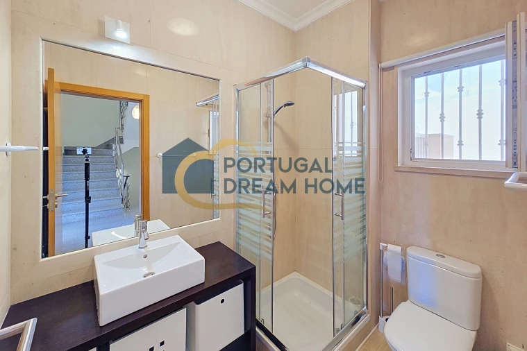 Moradia T3 para Venda em Albufeira e Olhos de Água Foto 6