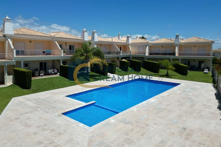 Moradia T3 para Venda em Albufeira e Olhos de Água Foto 24