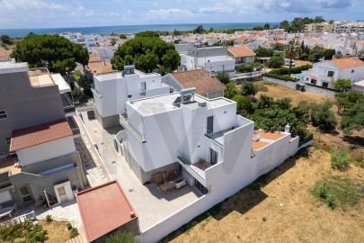 Moradia T5 para Venda em Vila Real de Santo Antonio