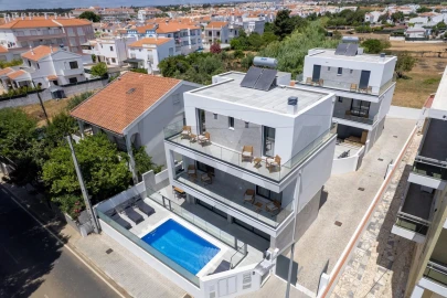 Moradia T5 para Venda em Vila Real de Santo Antonio