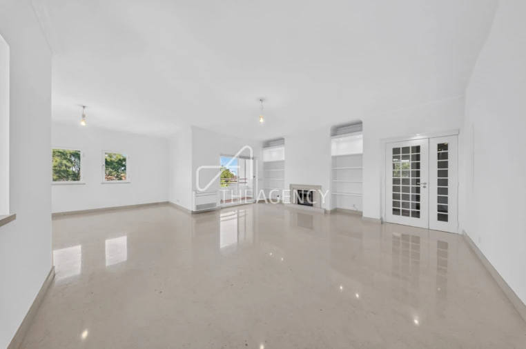 Apartamento T4 para Arrendamento em Cascais e Estoril Foto 2