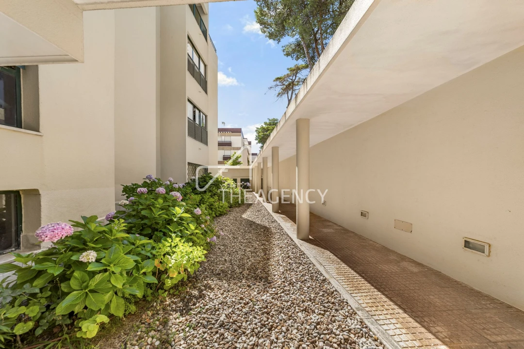 Apartamento T5 para Venda em Cascais e Estoril Foto 41
