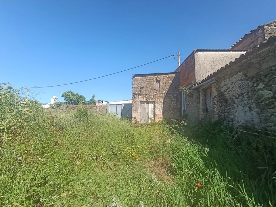 Moradia para Venda em Valhascos Foto 4