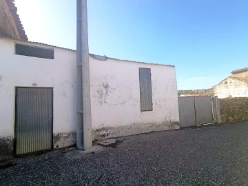 Moradia para Venda em Valhascos
