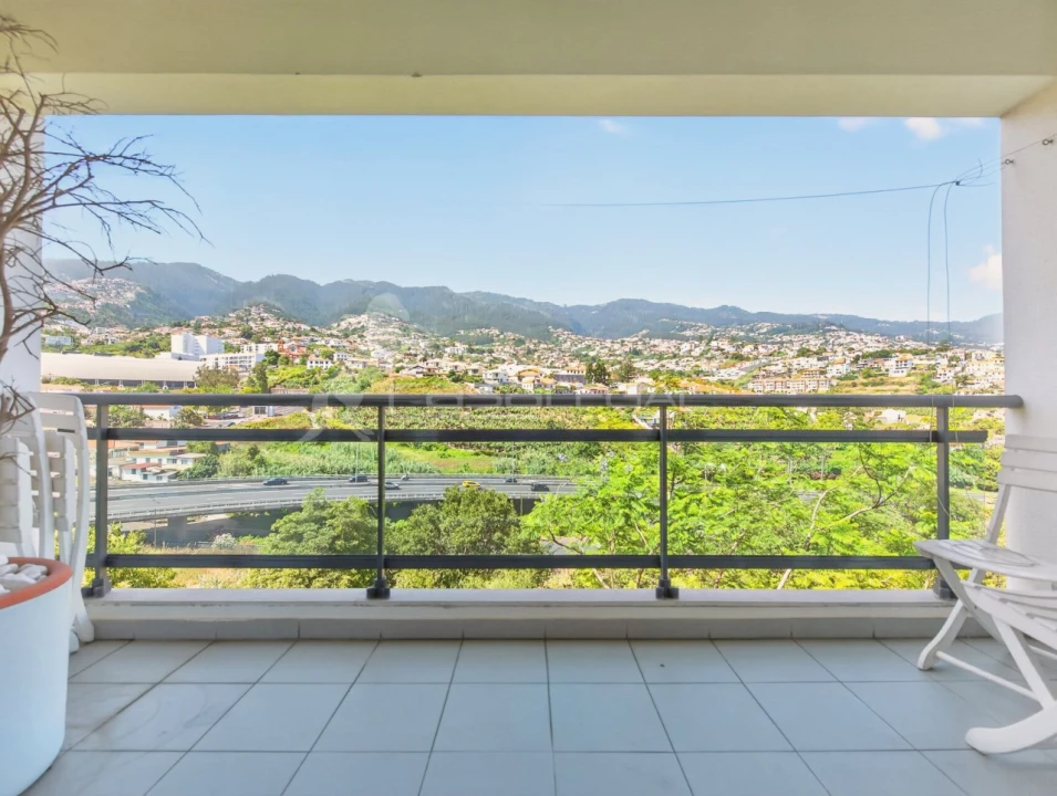 Apartamento T2 para Venda em Santo Antonio Foto 4