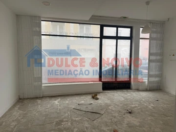 Loja para Venda em Peniche