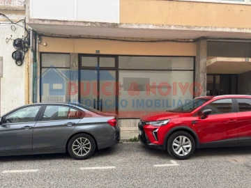 Loja para Venda em Peniche