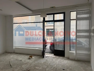 Loja para Venda em Peniche