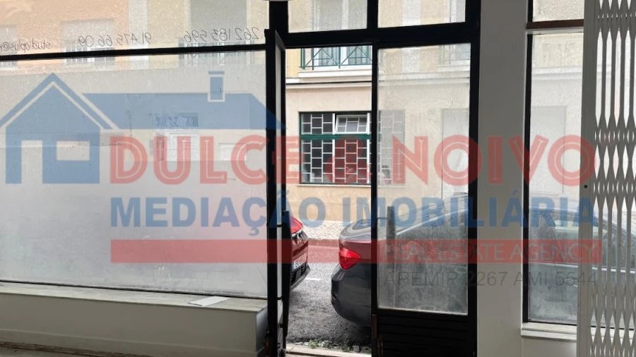 Loja para Venda em Peniche