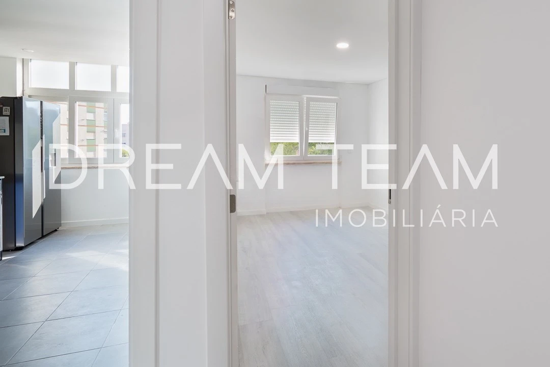 Apartamento T2 para Venda em Setubal (São Sebastião) Foto 17