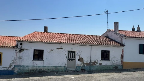 Moradia T3 para Venda em Castro Verde e Casével