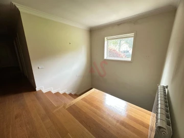 Moradia T3 para Arrendamento em Caldas de Vizela (São Miguel e São João)