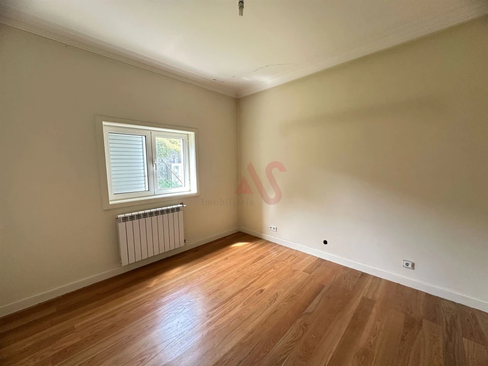 Moradia T3 para Arrendamento em Caldas de Vizela (São Miguel e São João) Foto 13