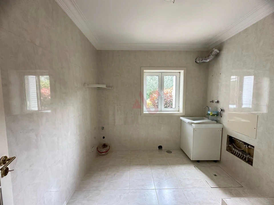 Moradia T3 para Arrendamento em Caldas de Vizela (São Miguel e São João) Foto 26