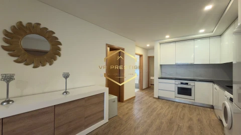 Apartamento T3 para Venda em Póvoa de Varzim, Beiriz e Argivai