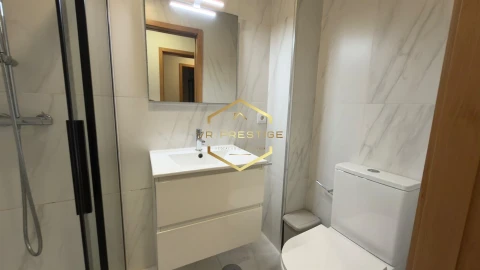 Apartamento T3 para Venda em Póvoa de Varzim, Beiriz e Argivai